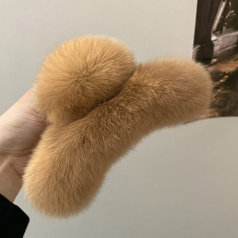 Camel Fur Claw Clip 1
